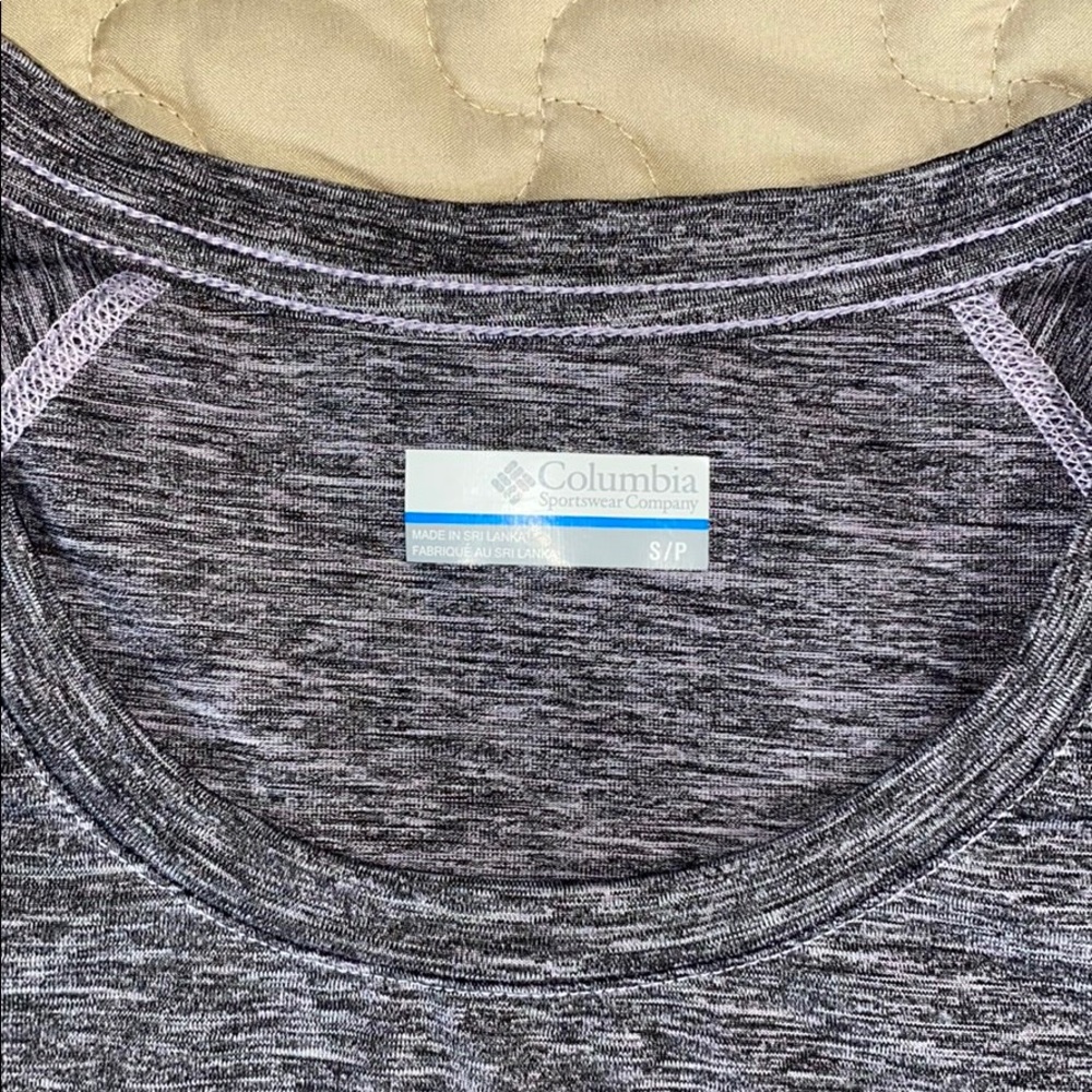 Columbia shirt - Picture 3 of 3